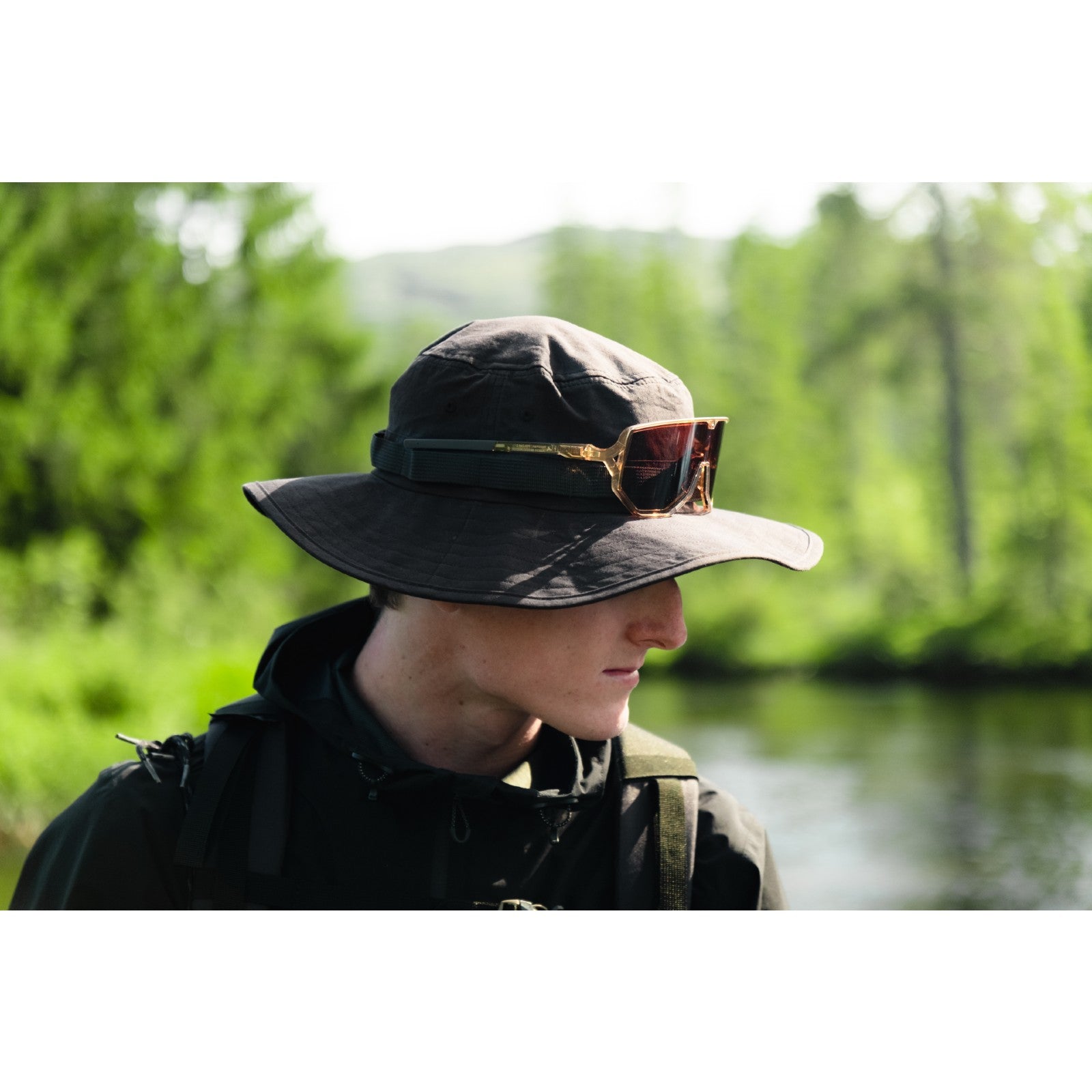 Outdoorsman wearing tripoint 003 reschen sunglasses